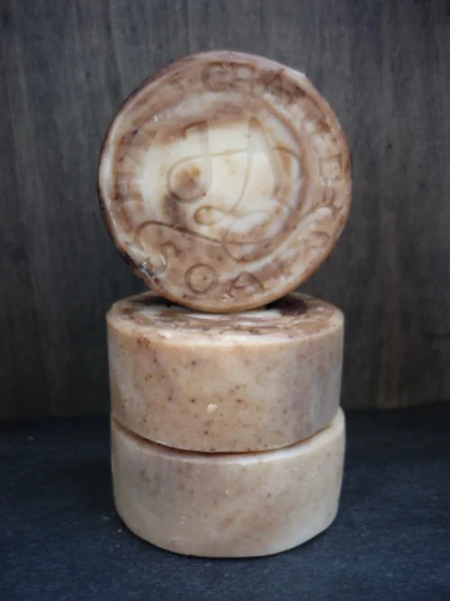 JacqsArtisan Sandalwood round soap 